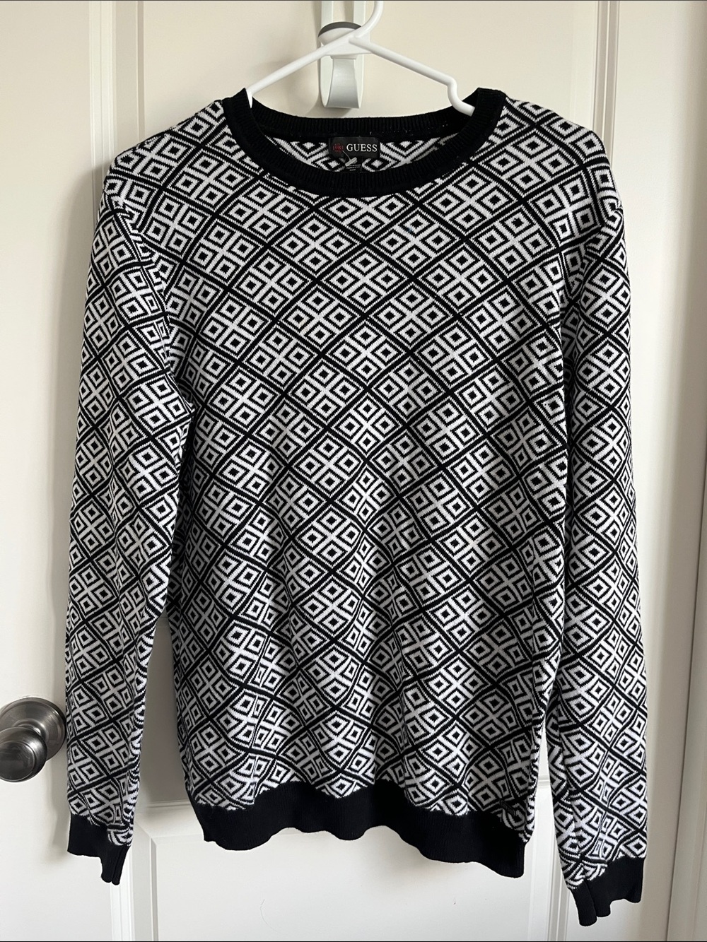 Guess Black & White Diamond-Pattern Crewneck Sweater